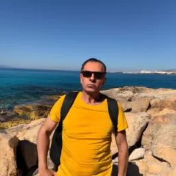 Moi à la mer méditerranée