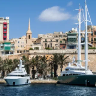 Spinola