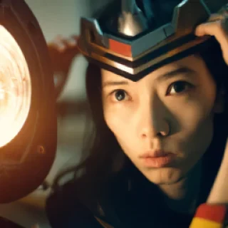 a girl with a healmet lire Wonder woman