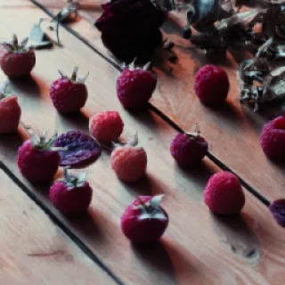 ⁸
